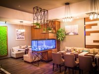 Gusto gastro salon